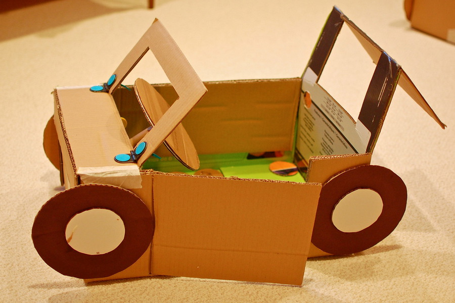 Zabawki z kartonu Domowe Montessori